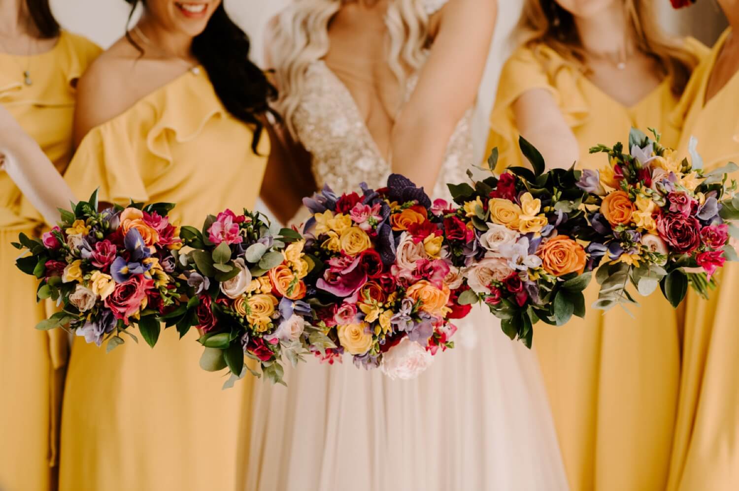 ethnic-destination-wedding-santorini-phosart-photographergreece-Bride-photography-flower-getting-ready-shots-wedding_dress-Bridesmaids-yellow-dresses-friends-girlfriends-2